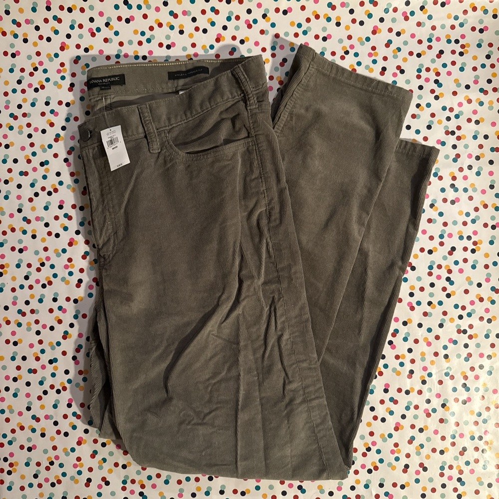 mens Banana Republic corduroy straight leg trousers size 38x32